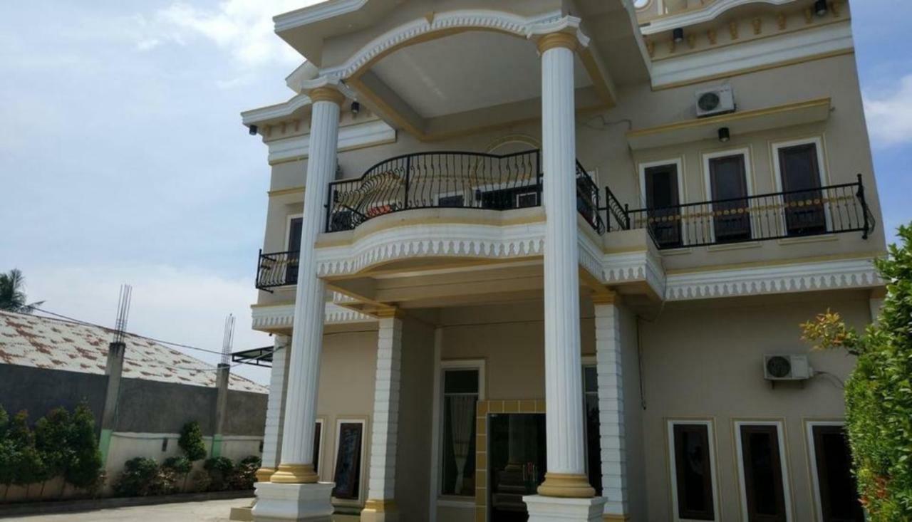 Hotel Grand Family Sungairampah Luaran gambar